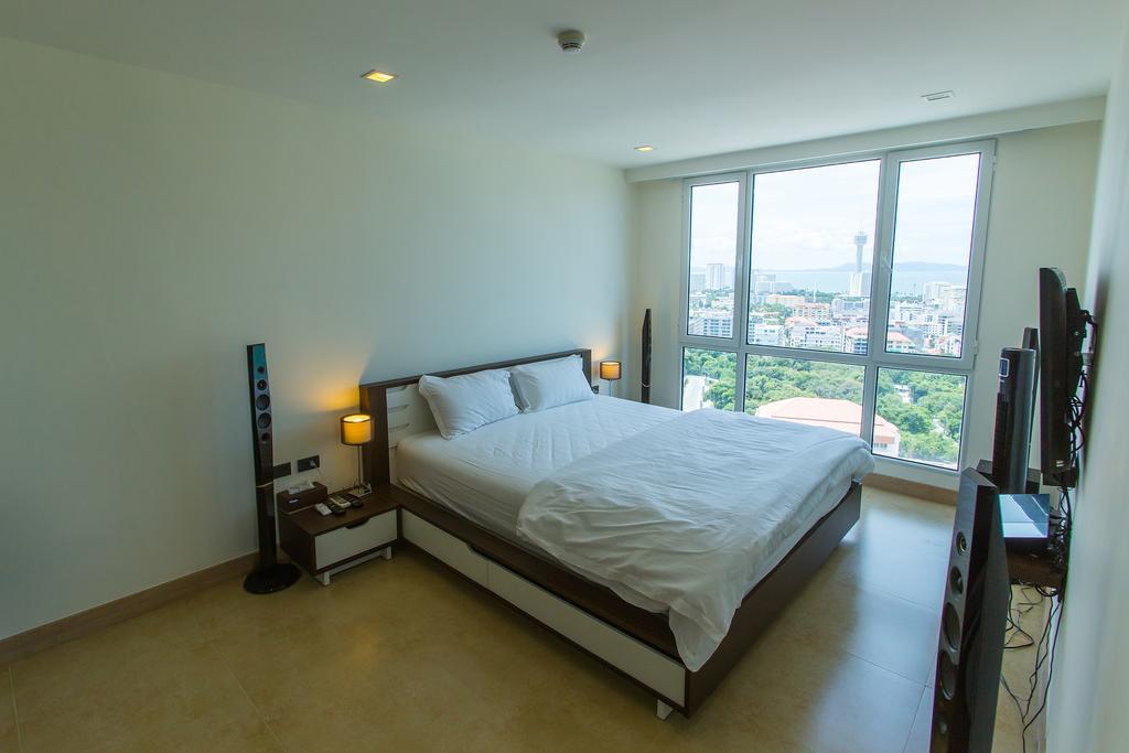 The Cliff Residence Condo Pattaya Værelse billede