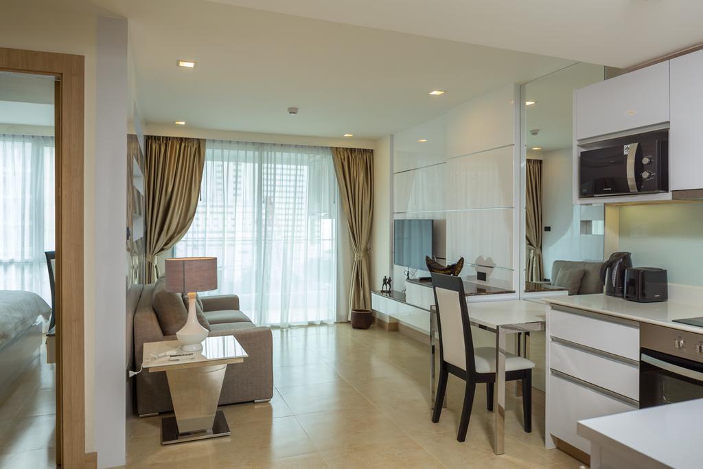 The Cliff Residence Condo Pattaya Værelse billede